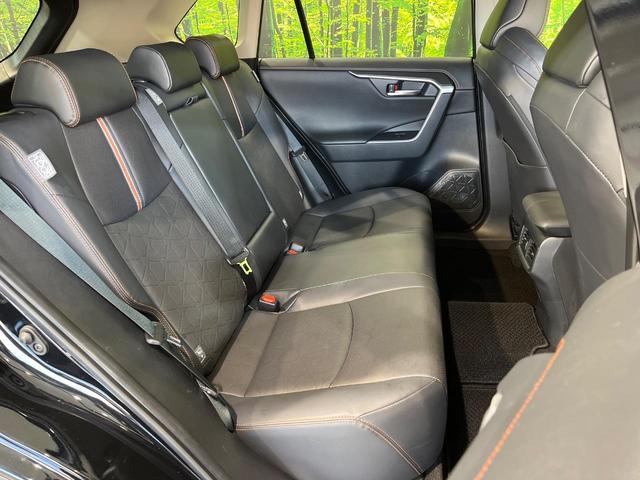 ＲＡＶ４ アドベンチャー　純正１０．５型ナビ　４ＷＤ　バックカメラ　衝突軽減　レーダークルーズ　禁煙車　ハーフレザーシート　前席シートエアコン　パワーシート　ドラレコ　コーナーセンサー　スマートキー　ＬＥＤヘッド　ルーフレール（12枚目）