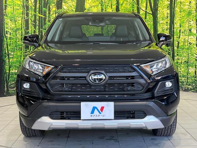 ＲＡＶ４ アドベンチャー　純正１０．５型ナビ　４ＷＤ　バックカメラ　衝突軽減　レーダークルーズ　禁煙車　ハーフレザーシート　前席シートエアコン　パワーシート　ドラレコ　コーナーセンサー　スマートキー　ＬＥＤヘッド　ルーフレール（14枚目）