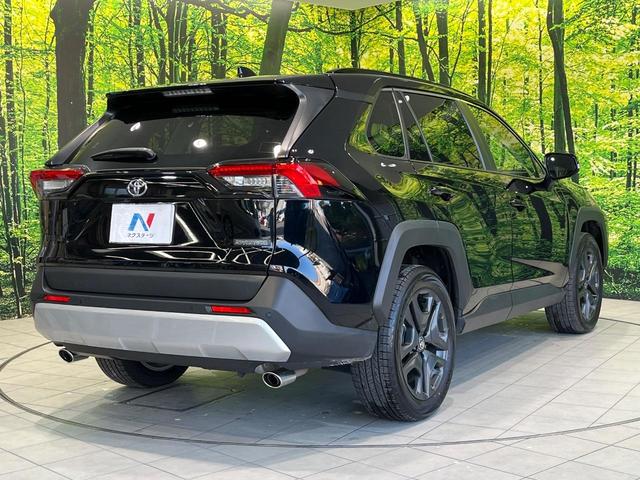 ＲＡＶ４ アドベンチャー　純正１０．５型ナビ　４ＷＤ　バックカメラ　衝突軽減　レーダークルーズ　禁煙車　ハーフレザーシート　前席シートエアコン　パワーシート　ドラレコ　コーナーセンサー　スマートキー　ＬＥＤヘッド　ルーフレール（17枚目）