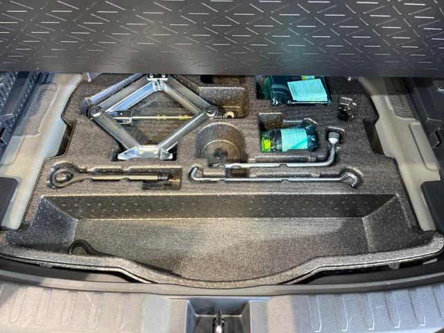 ＲＡＶ４ アドベンチャー　純正１０．５型ナビ　４ＷＤ　バックカメラ　衝突軽減　レーダークルーズ　禁煙車　ハーフレザーシート　前席シートエアコン　パワーシート　ドラレコ　コーナーセンサー　スマートキー　ＬＥＤヘッド　ルーフレール（50枚目）