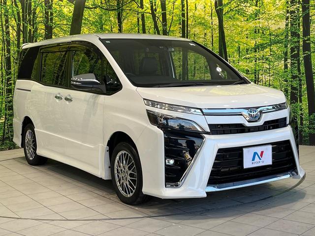 ヴォクシー ハイブリッドＺＳ　煌ＩＩＩ　両側電動ドア　純正９型ナビ　後席モニター　バックカメラ　衝突被害軽減システム　禁煙車　ハーフレザーシート　ドラレコ　コーナーセンサー　スマートキー　ＬＥＤヘッド　ビルトインＥＴＣ　クルコン（16枚目）