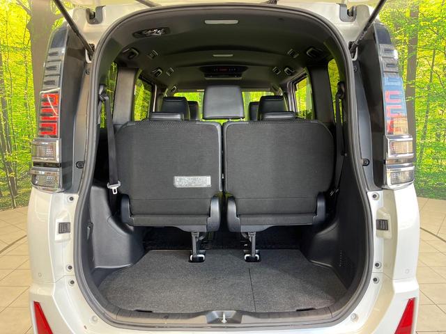 ヴォクシー ハイブリッドＺＳ　煌ＩＩＩ　両側電動ドア　純正９型ナビ　後席モニター　バックカメラ　衝突被害軽減システム　禁煙車　ハーフレザーシート　ドラレコ　コーナーセンサー　スマートキー　ＬＥＤヘッド　ビルトインＥＴＣ　クルコン（47枚目）