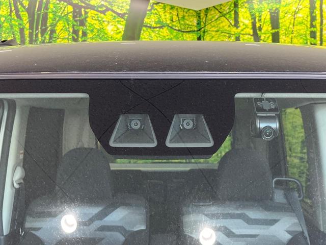 タント ファンクロスターボ　９型ディスプレイオーディオ　両側電動ドア　全周囲カメラ　衝突被害軽減システム　レーダークルーズ　禁煙車　ドラレコ　スマートキー　ＬＥＤヘッド　ルーフレール　ＥＴＣ（5枚目）