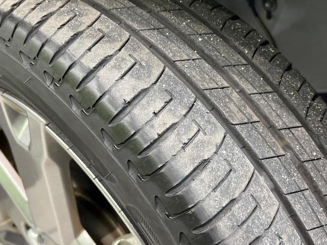 タント ファンクロスターボ　９型ディスプレイオーディオ　両側電動ドア　全周囲カメラ　衝突被害軽減システム　レーダークルーズ　禁煙車　ドラレコ　スマートキー　ＬＥＤヘッド　ルーフレール　ＥＴＣ（21枚目）