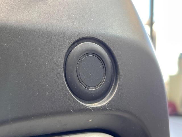 タント ファンクロスターボ　９型ディスプレイオーディオ　両側電動ドア　全周囲カメラ　衝突被害軽減システム　レーダークルーズ　禁煙車　ドラレコ　スマートキー　ＬＥＤヘッド　ルーフレール　ＥＴＣ（34枚目）