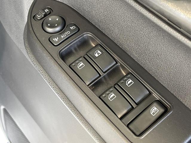 タント ファンクロスターボ　９型ディスプレイオーディオ　両側電動ドア　全周囲カメラ　衝突被害軽減システム　レーダークルーズ　禁煙車　ドラレコ　スマートキー　ＬＥＤヘッド　ルーフレール　ＥＴＣ（47枚目）