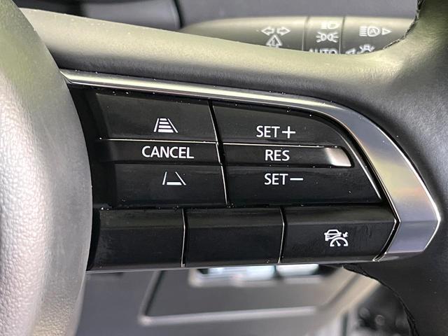 ＭＡＺＤＡ３ファストバック １５Ｓツーリング　ＳＤナビ　全周囲カメラ　衝突被害軽減システム　レーダークルーズ　禁煙車　コーナーセンサー　スマートキー　ＬＥＤヘッド　ビルトインＥＴＣ　純正１８インチアルミ　オートハイビーム　車線逸脱警報（4枚目）