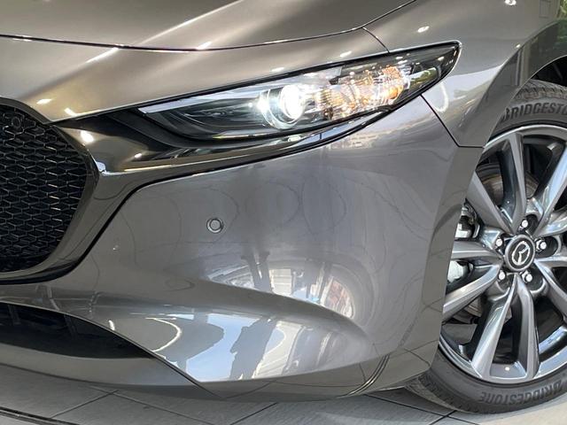 ＭＡＺＤＡ３ファストバック １５Ｓツーリング　ＳＤナビ　全周囲カメラ　衝突被害軽減システム　レーダークルーズ　禁煙車　コーナーセンサー　スマートキー　ＬＥＤヘッド　ビルトインＥＴＣ　純正１８インチアルミ　オートハイビーム　車線逸脱警報（13枚目）