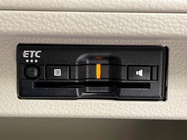 アルトラパン Ｘ　純正８型ナビ　全周囲カメラ　禁煙車　コーナーセンサー　スマートキー　ＨＩＤヘッド　ビルトインＥＴＣ　純正１４インチアルミ　オートエアコン　Ｂｌｕｅｔｏｏｔｈ　ＣＤ　ＤＶＤ再生　フルセグ（7枚目）