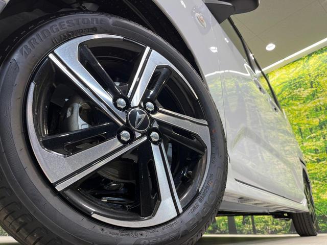 ムーヴ ＲＳ　届出済未使用車　両側電動ドア　衝突被害軽減システム　レーダークルーズ　コーナーセンサー　スマートキー　ＬＥＤヘッド　純正１５インチアルミ　オートハイビーム　オートライト　オートエアコン　ＬＥＤフォグ（13枚目）