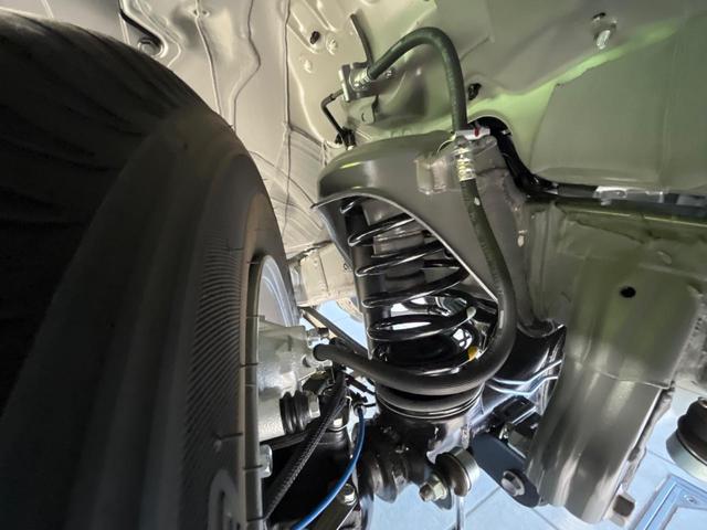 ジムニー XC 4WD 届出済未使用車 衝突被害軽減システム コーナーセンサー スマートキー LEDヘッド 純正16インチアルミ オートハイビーム 車線逸脱警報 オートライト オートエアコン(56枚目)