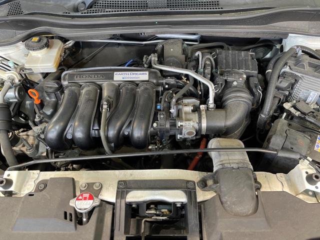 ヴェゼル ハイブリッドRS・ホンダセンシング 純正SDナビ バックカメラ 衝突被害軽減システム ハーフレザーシート スマートキー LEDヘッド ビルトインETC 純正18インチアルミ オートライト デュアルエアコン Bluetooth CD(18枚目)