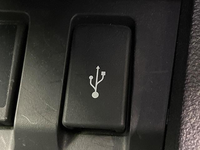 ヴェゼル ハイブリッドRS・ホンダセンシング 純正SDナビ バックカメラ 衝突被害軽減システム ハーフレザーシート スマートキー LEDヘッド ビルトインETC 純正18インチアルミ オートライト デュアルエアコン Bluetooth CD(41枚目)