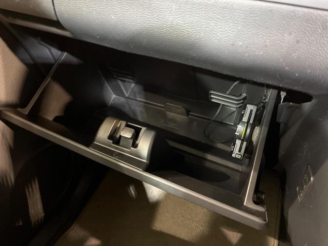 アルトラパン Xセレクション シートヒーター ETC HIDヘッドライト オートエアコン オートライト アイドリングストップ キーレス&プッシュスタート プライバシーガラス イモビライザー ドアバイザー 禁煙車(32枚目)