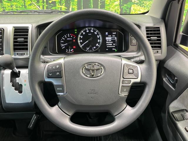 ハイエースワゴン GL セーフティセンス 純正ナビ 全周囲カメラ デジタルインナーミラー 電動スライドドア オートエアコン ウッドコンビステアリング 横滑り防止 オートライト スマートキー&プッシュスタート(11枚目)
