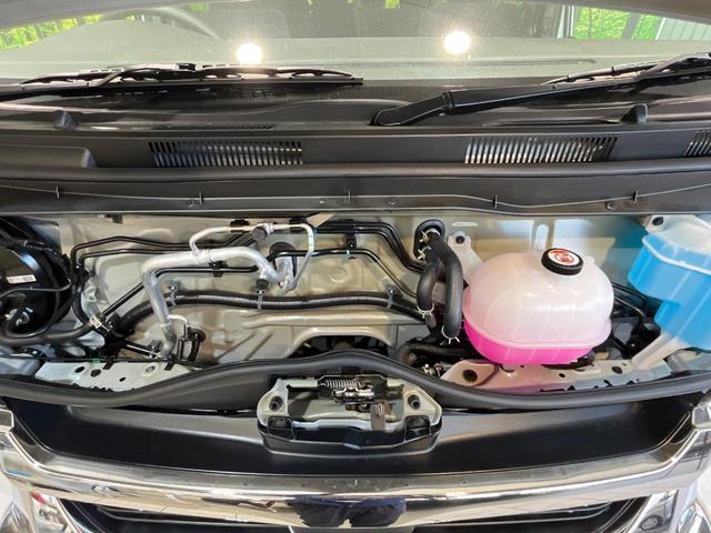 ハイエースワゴン GL セーフティセンス 純正ナビ 全周囲カメラ デジタルインナーミラー 電動スライドドア オートエアコン ウッドコンビステアリング 横滑り防止 オートライト スマートキー&プッシュスタート(18枚目)