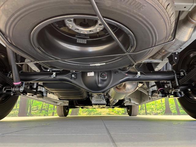 ハイエースワゴン GL セーフティセンス 純正ナビ 全周囲カメラ デジタルインナーミラー 電動スライドドア オートエアコン ウッドコンビステアリング 横滑り防止 オートライト スマートキー&プッシュスタート(19枚目)