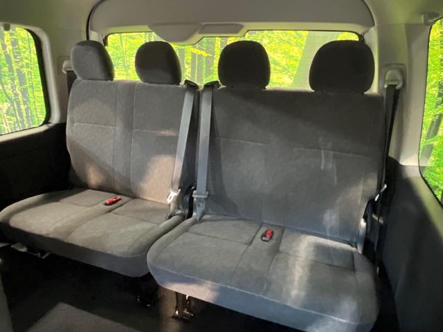 ハイエースワゴン GL セーフティセンス 純正ナビ 全周囲カメラ デジタルインナーミラー 電動スライドドア オートエアコン ウッドコンビステアリング 横滑り防止 オートライト スマートキー&プッシュスタート(40枚目)