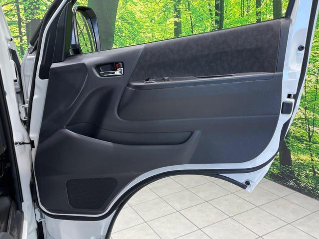 ハイエースワゴン GL セーフティセンス 純正ナビ 全周囲カメラ デジタルインナーミラー 電動スライドドア オートエアコン ウッドコンビステアリング 横滑り防止 オートライト スマートキー&プッシュスタート(45枚目)