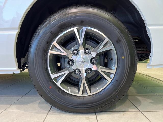 ハイエースワゴン GL セーフティセンス 純正ナビ 全周囲カメラ デジタルインナーミラー 電動スライドドア オートエアコン ウッドコンビステアリング 横滑り防止 オートライト スマートキー&プッシュスタート(58枚目)