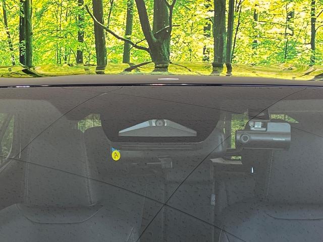 ヤリスクロス ハイブリッドZ 純正8型SDナビ 全周囲カメラ 衝突被害軽減システム レーダークルーズ シートヒーター 禁煙車 ハーフレザーシート パワーシート ドラレコ コーナーセンサー スマートキー LEDヘッド ETC(5枚目)