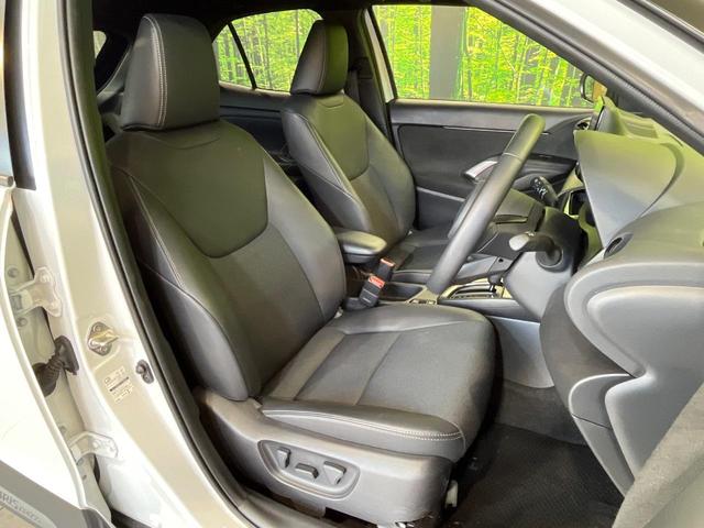 ヤリスクロス ハイブリッドZ 純正8型SDナビ 全周囲カメラ 衝突被害軽減システム レーダークルーズ シートヒーター 禁煙車 ハーフレザーシート パワーシート ドラレコ コーナーセンサー スマートキー LEDヘッド ETC(8枚目)