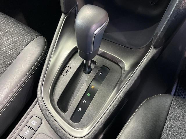 ヤリスクロス ハイブリッドZ 純正8型SDナビ 全周囲カメラ 衝突被害軽減システム レーダークルーズ シートヒーター 禁煙車 ハーフレザーシート パワーシート ドラレコ コーナーセンサー スマートキー LEDヘッド ETC(22枚目)