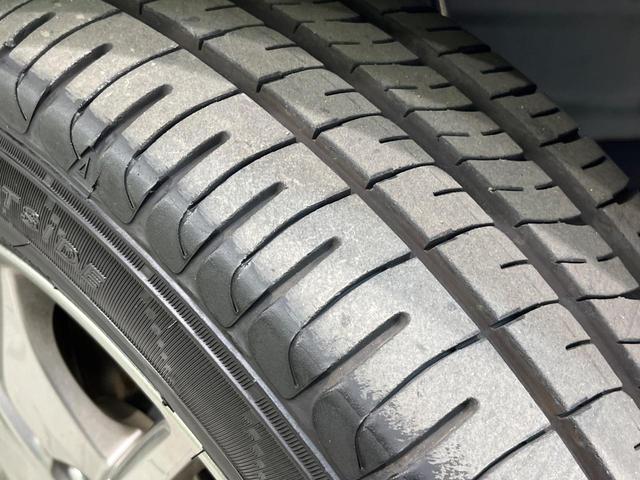 シエンタ ハイブリッドG クエロ 両側電動ドア 純正9型ナビ 全周囲カメラ 衝突被害軽減システム 禁煙車 ハーフレザーシート ドラレコ コーナーセンサー スマートキー LEDヘッド ナビ連動ETC クルコン 純正15インチアルミ(22枚目)