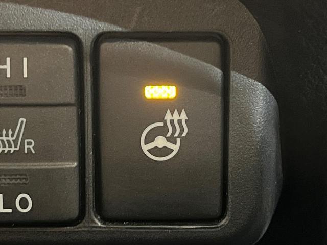 シエンタ ハイブリッドG クエロ 両側電動ドア 純正9型ナビ 全周囲カメラ 衝突被害軽減システム 禁煙車 ハーフレザーシート ドラレコ コーナーセンサー スマートキー LEDヘッド ナビ連動ETC クルコン 純正15インチアルミ(52枚目)