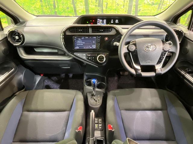 アクア S セーフティセンス 純正ナビ シートヒーター バックカメラ ETC LEDヘッドライト オートマチックハイビーム オートマチックハイビーム 車線逸脱警報 スマートキー&プッシュスタート 禁煙(2枚目)