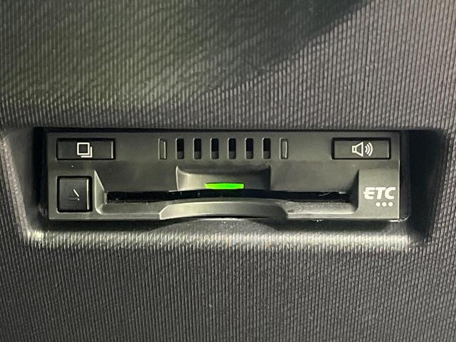 アクア S セーフティセンス 純正ナビ シートヒーター バックカメラ ETC LEDヘッドライト オートマチックハイビーム オートマチックハイビーム 車線逸脱警報 スマートキー&プッシュスタート 禁煙(6枚目)