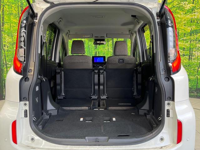 シエンタ Z 両側電動ドア 純正SDナビ バックカメラ 衝突被害軽減システム レーダークルーズ 禁煙車 コーナーセンサー スマートキー LEDヘッド ビルトインETC 純正15インチアルミ オートハイビーム(11枚目)