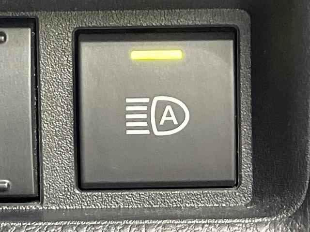 シエンタ Z 両側電動ドア 純正SDナビ バックカメラ 衝突被害軽減システム レーダークルーズ 禁煙車 コーナーセンサー スマートキー LEDヘッド ビルトインETC 純正15インチアルミ オートハイビーム(33枚目)