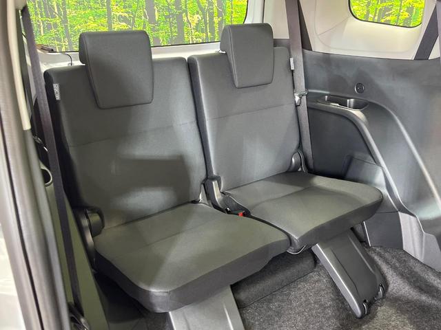 シエンタ ハイブリッドX 登録済み未使用車 セーフティセンス 電動スライドドア レーダークルーズコントロール アダプティブハイビーム 踏み間違い防止 オートエアコン スマートキー&プッシュスタート 電動格納ミラー(10枚目)