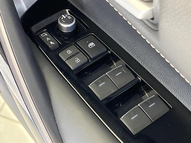 カローラツーリング ハイブリッド ダブルバイビー 純正10.5型ナビ バックカメラ 衝突被害軽減システム レーダークルーズ 禁煙車 ハーフレザーシート ドラレコ コーナーセンサー スマートキー LEDヘッド ETC2.0 純正17インチアルミ(48枚目)