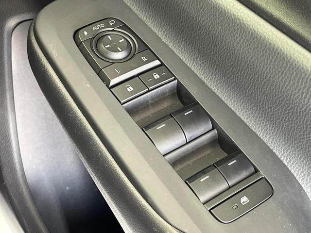 プリウス X 8型ディスプレイオーディオ バックカメラ 100V電源 衝突被害軽減システム レーダークルーズ 禁煙車 ドラレコ コーナーセンサー スマートキー LED ETC オートハイビーム(31枚目)