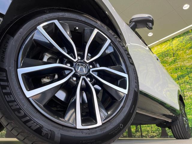 ヴェゼル e:HEV Z SDナビ バックカメラ 衝突被害軽減システム 禁煙車 電動リアゲート ハーフレザーシート ドラレコ コーナーセンサー スマートキー LEDヘッド ETC 純正18インチアルミ オートハイビーム(13枚目)