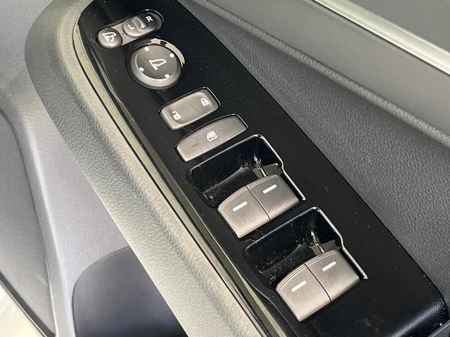 ヴェゼル e:HEV Z SDナビ バックカメラ 衝突被害軽減システム 禁煙車 電動リアゲート ハーフレザーシート ドラレコ コーナーセンサー スマートキー LEDヘッド ETC 純正18インチアルミ オートハイビーム(44枚目)