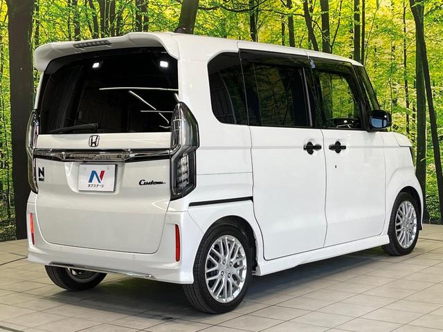 Ｎ－ＢＯＸカスタム Ｌターボ　ターボ　両側電動ドア　ＳＤナビ　バックカメラ　衝突被害軽減システム　禁煙車　ハーフレザーシート　ドラレコ　コーナーセンサー　スマートキー　ＬＥＤヘッド　ビルトインＥＴＣ　純正１５インチアルミ（17枚目）