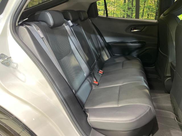 プリウス Ｚ　ガラスルーフ　フルエアロ　全周囲カメラ　衝突被害軽減システム　レーダークルーズ　禁煙車　電動リアゲート　ハーフレザーシート　前席シートエアコン　パワーシート　コーナーセンサー　スマートキー（9枚目）