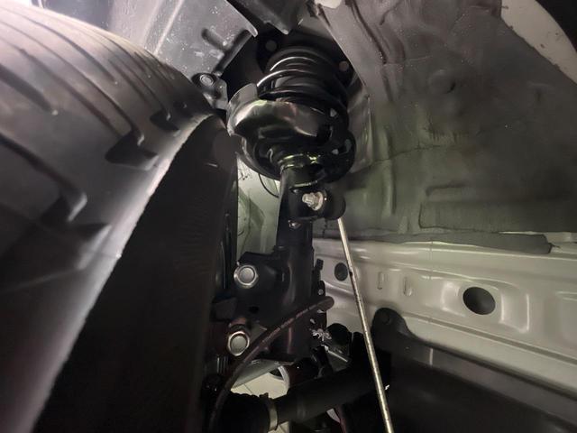 プリウス Ｚ　ガラスルーフ　フルエアロ　全周囲カメラ　衝突被害軽減システム　レーダークルーズ　禁煙車　電動リアゲート　ハーフレザーシート　前席シートエアコン　パワーシート　コーナーセンサー　スマートキー（16枚目）