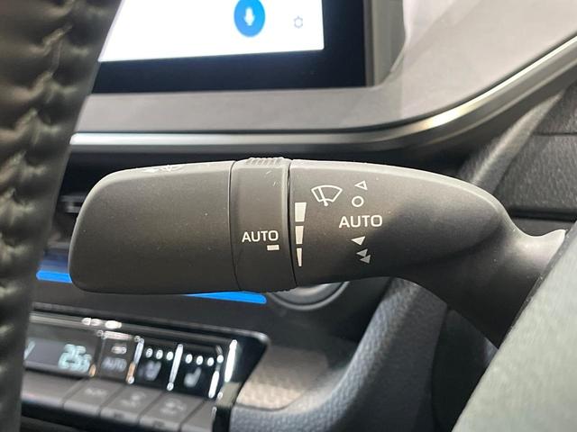 プリウス Ｚ　ガラスルーフ　フルエアロ　全周囲カメラ　衝突被害軽減システム　レーダークルーズ　禁煙車　電動リアゲート　ハーフレザーシート　前席シートエアコン　パワーシート　コーナーセンサー　スマートキー（28枚目）