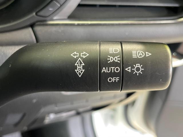 MAZDA3ファストバック 20Sプロアクティブ SD8型ナビ 全周囲カメラ 衝突被害軽減 レーダークルーズ 禁煙車 ドラレコ コーナーセンサー スマートキー LEDヘッド ビルトインETC 純正18インチアルミ オートハイビーム(33枚目)