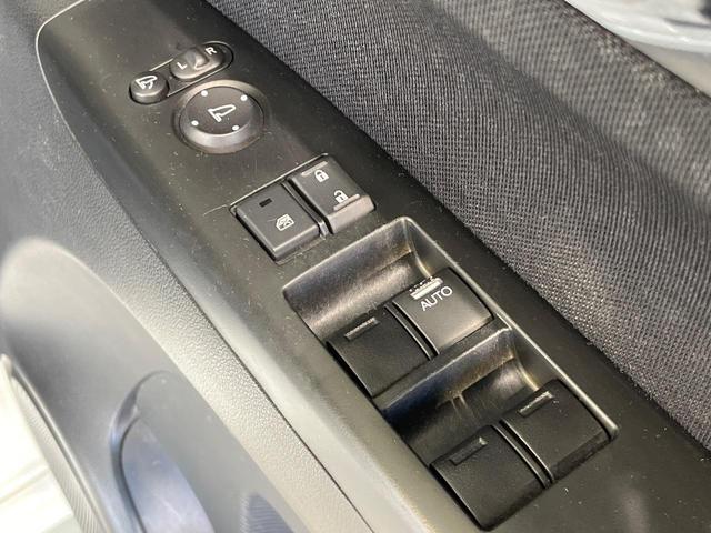 Ｎ－ＢＯＸカスタム Ｇ　ＳＳパッケージ　電動スライドドア　純正ナビ　禁煙車　シートヒーター　バックカメラ　スマートキー　ＨＩＤヘッド　ビルトインＥＴＣ　純正１４インチアルミ　オートエアコン　Ｂｌｕｅｔｏｏｔｈ　ＣＤ（46枚目）