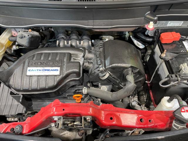 Ｎ－ＯＮＥ プレミアム・Ｌパッケージ　純正ＳＤナビ　禁煙車　スマートキー　ＨＩＤヘッド　ＥＴＣ　純正１４インチアルミ　オートライト　オートエアコン　Ｂｌｕｅｔｏｏｔｈ　ＣＤ　ＤＶＤ再生　地デジ（18枚目）