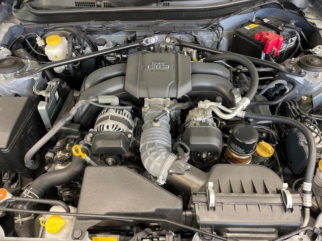 ＧＲ８６ ＲＺ　６ＭＴ車　ＳＤナビ　バックカメラ　禁煙車　ハーフレザーシート　スマートキー　ＬＥＤヘッド　ＥＴＣ　クルコン　純正１８インチアルミ　オートライト　デュアルエアコン　Ｂｌｕｅｔｏｏｔｈ　ＣＤ　ＤＶＤ再生（18枚目）