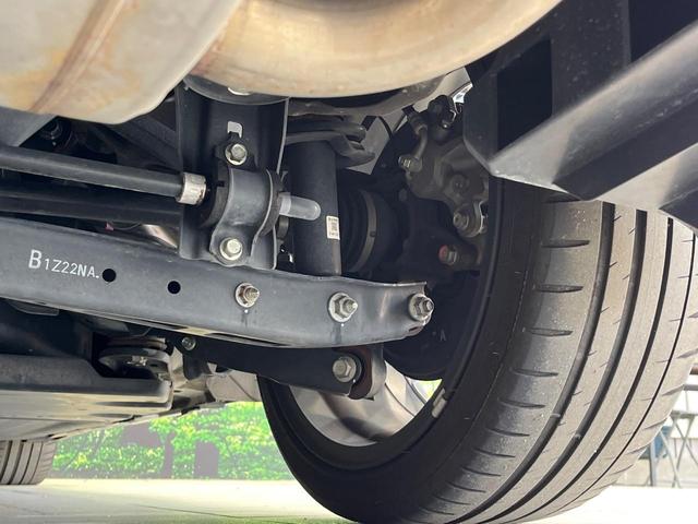 ＧＲ８６ ＲＺ　６ＭＴ車　ＳＤナビ　バックカメラ　禁煙車　ハーフレザーシート　スマートキー　ＬＥＤヘッド　ＥＴＣ　クルコン　純正１８インチアルミ　オートライト　デュアルエアコン　Ｂｌｕｅｔｏｏｔｈ　ＣＤ　ＤＶＤ再生（20枚目）