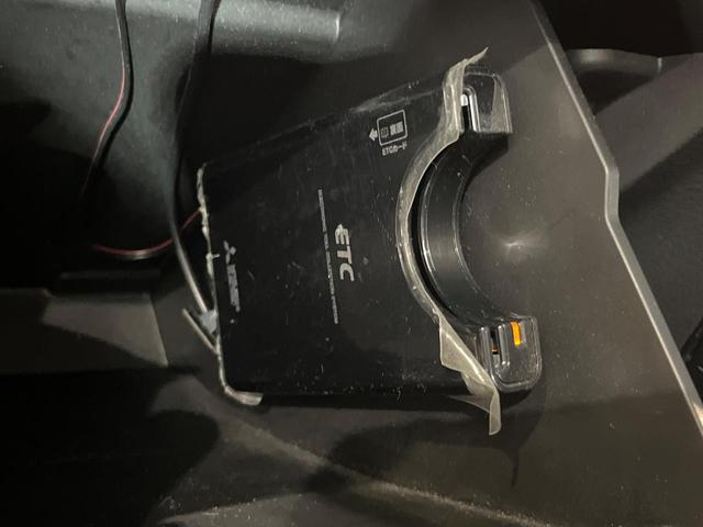 ソリオバンディット ハイブリッドＭＶ　電動スライドドア　ＳＤナビ　バックカメラ　衝突被害軽減システム　シートヒーター　禁煙車　スマートキー　ＬＥＤヘッド　ＥＴＣ　クルコン　純正１５インチアルミ　車線逸脱警報　オートライト　オートエアコン（32枚目）