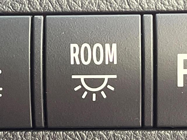 アルファード ２４０Ｓ　タイプゴールド　両側電動ドア　ＳＤナビ　後席モニター　バックカメラ　禁煙車　電動リアゲート　コーナーセンサー　スマートキー　ＨＩＤヘッド　ビルトインＥＴＣ　クルコン　純正１８インチアルミ　オートライト（28枚目）