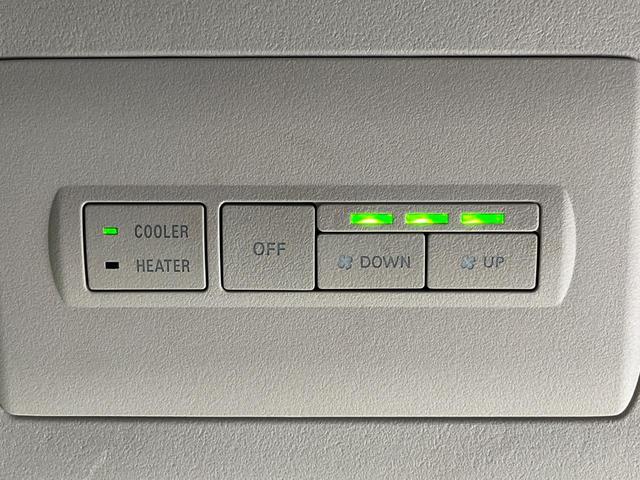 デリカＤ：５ Ｐ　４ＷＤ　ディーゼル　両側電動ドア　純正１０型ナビ　バックカメラ　衝突被害軽減　シートヒーター　レーダークルーズ　禁煙車　電動リアゲート　パワーシート　ドラレコ　コーナーセンサー　スマートキー（53枚目）